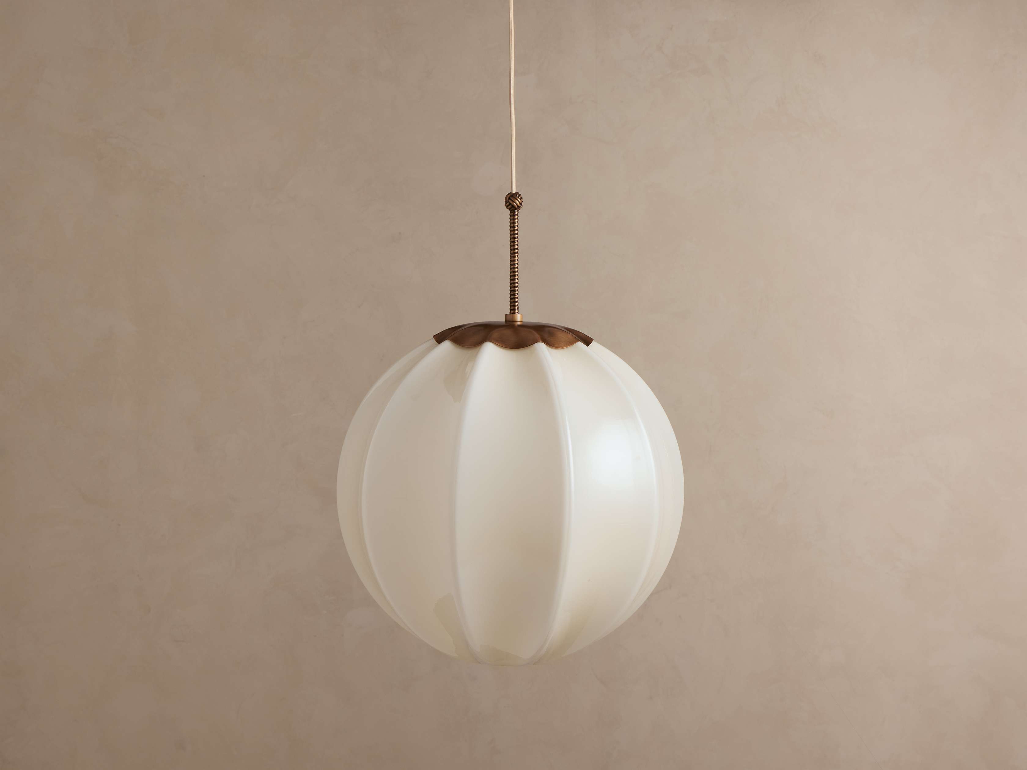 Agnes Pendant
