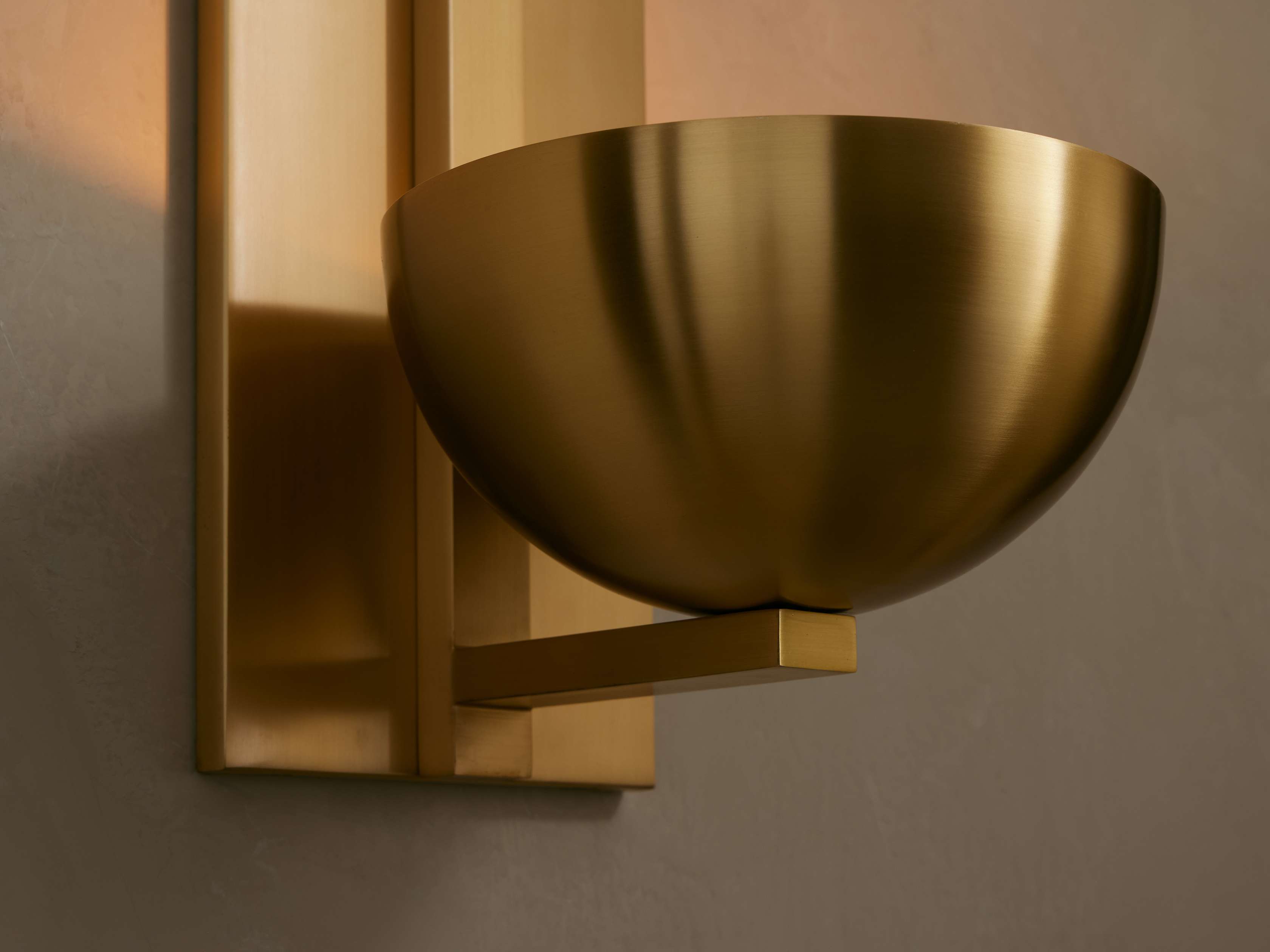 Belmira Sconce