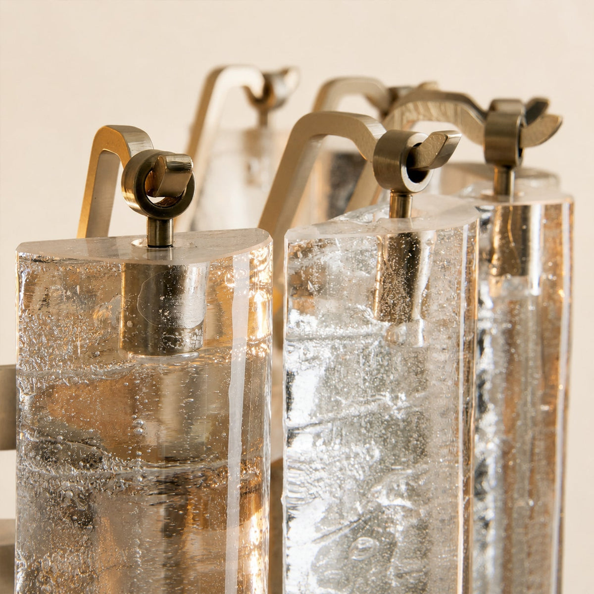 Neve Sconce