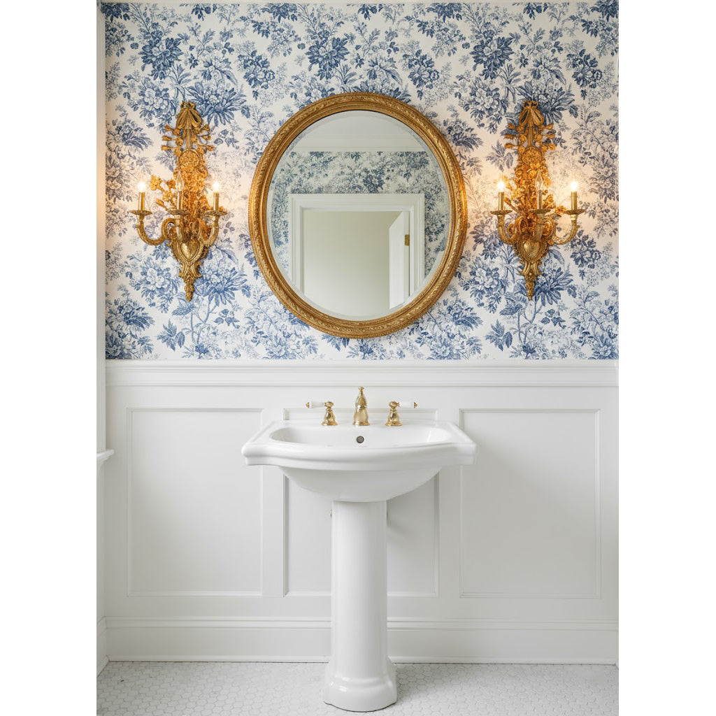 Cylora Blanc Brass Wall Lamp