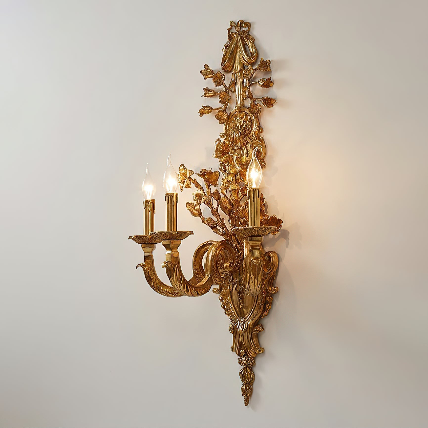 Cylora Blanc Brass Wall Lamp
