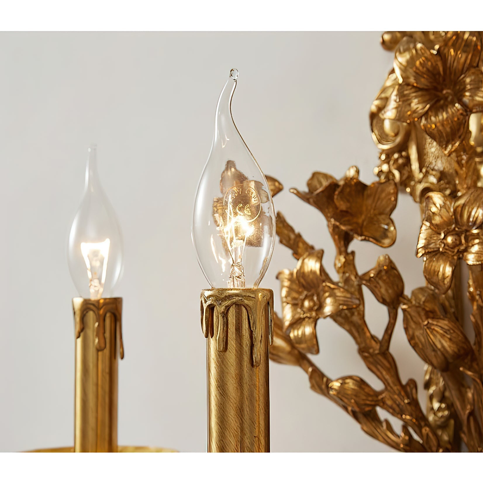 Cylora Blanc Brass Wall Lamp