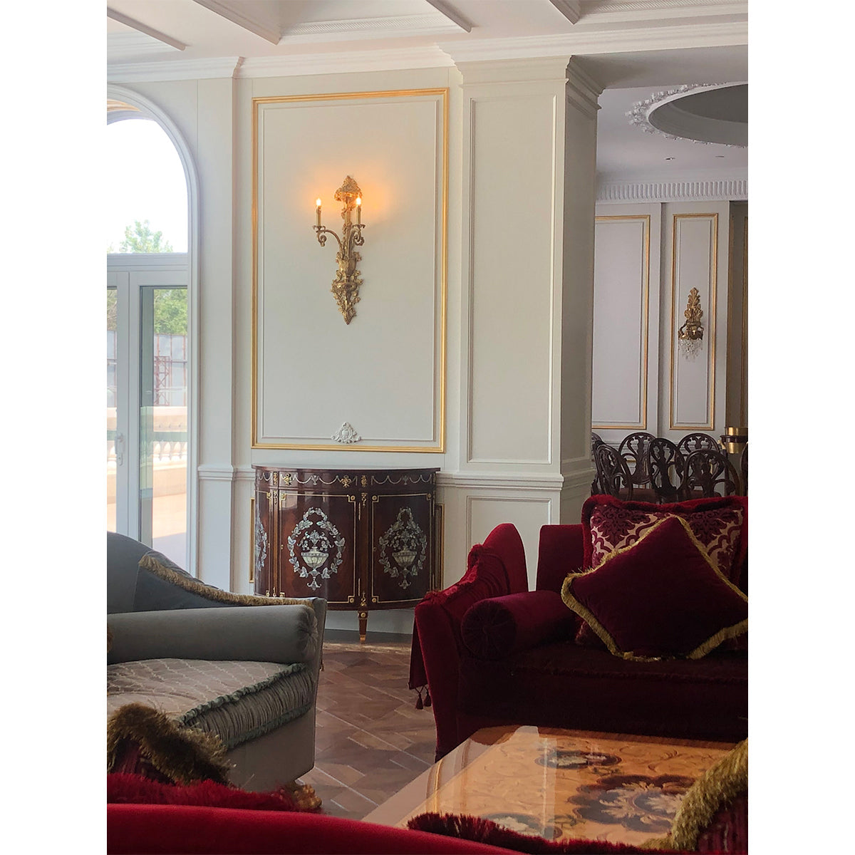 Cylora Arc Brass Wall Lamp