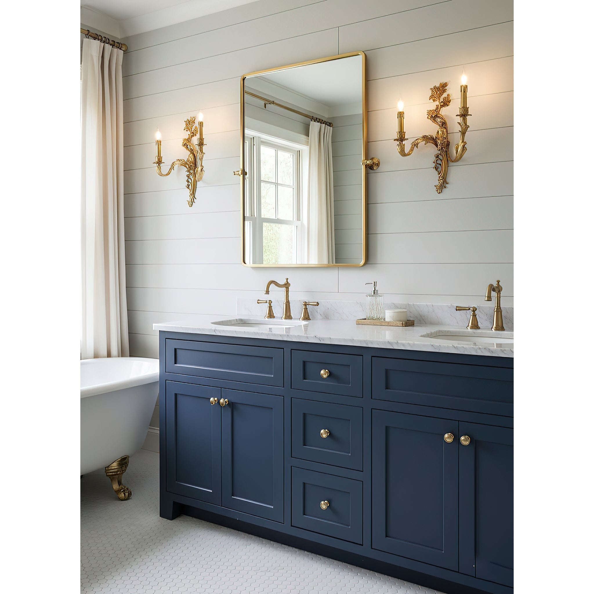 Cylora Crest Wall Lamp