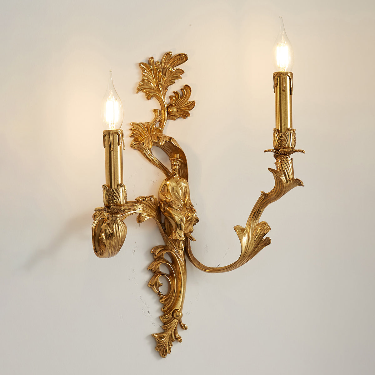 Cylora Crest Wall Lamp