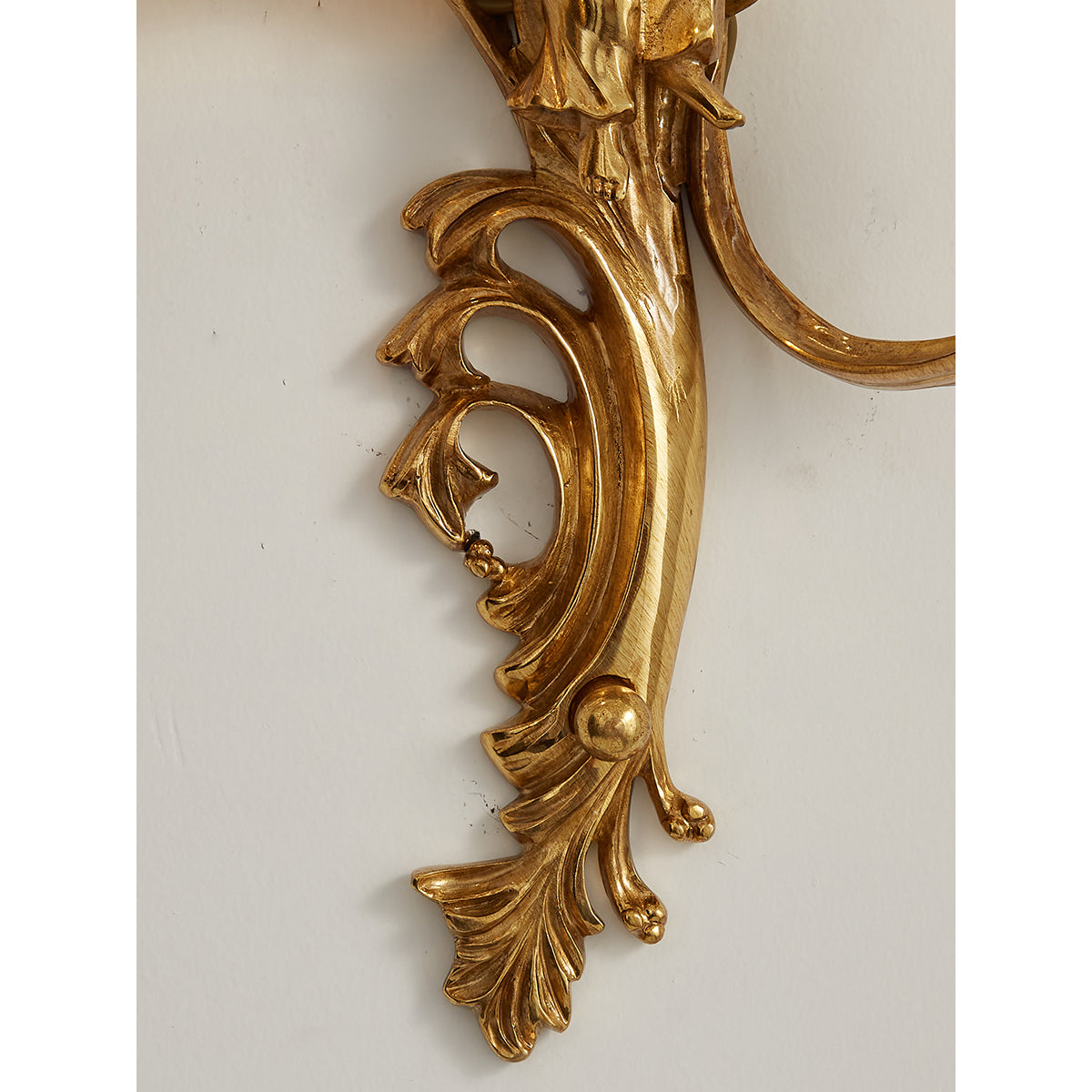 Cylora Crest Wall Lamp