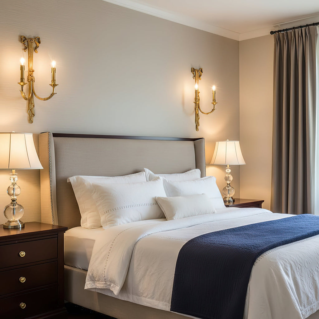 Cylora Brass Wall Lamp
