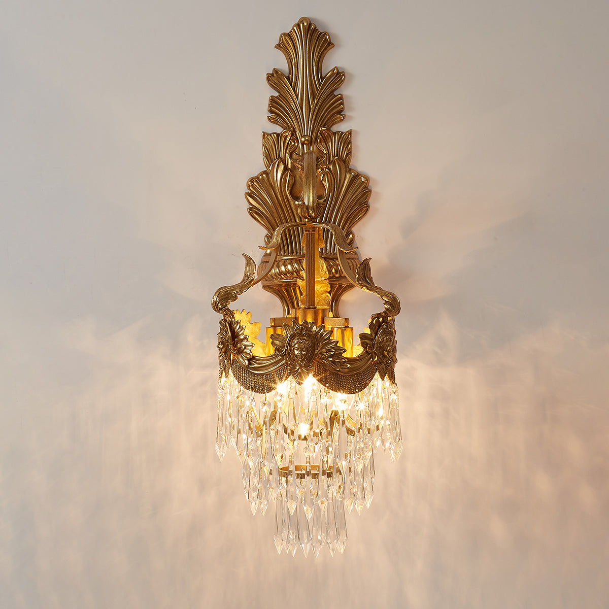 Cylora Mesas Brass Wall Lamp