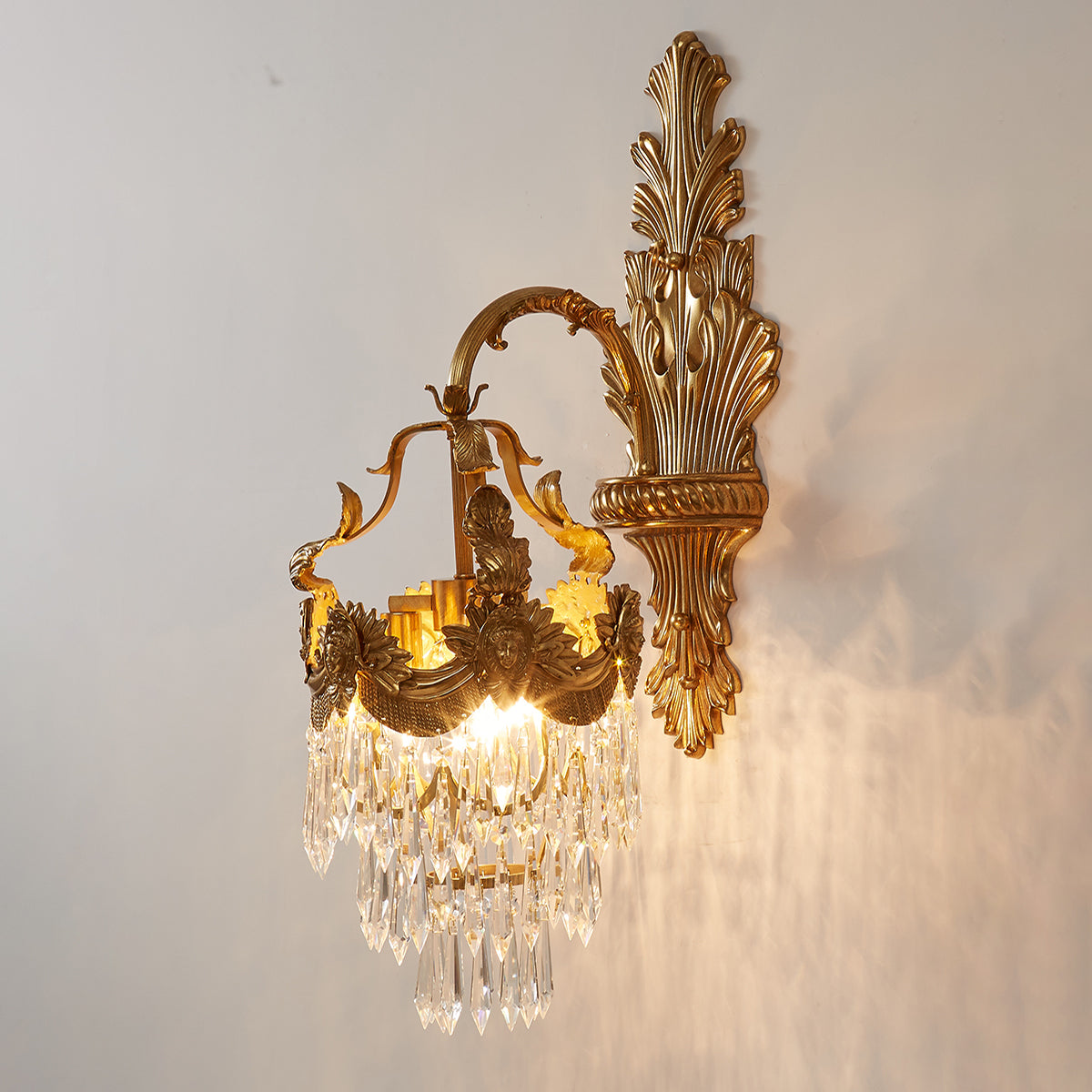 Cylora Mesas Brass Wall Lamp