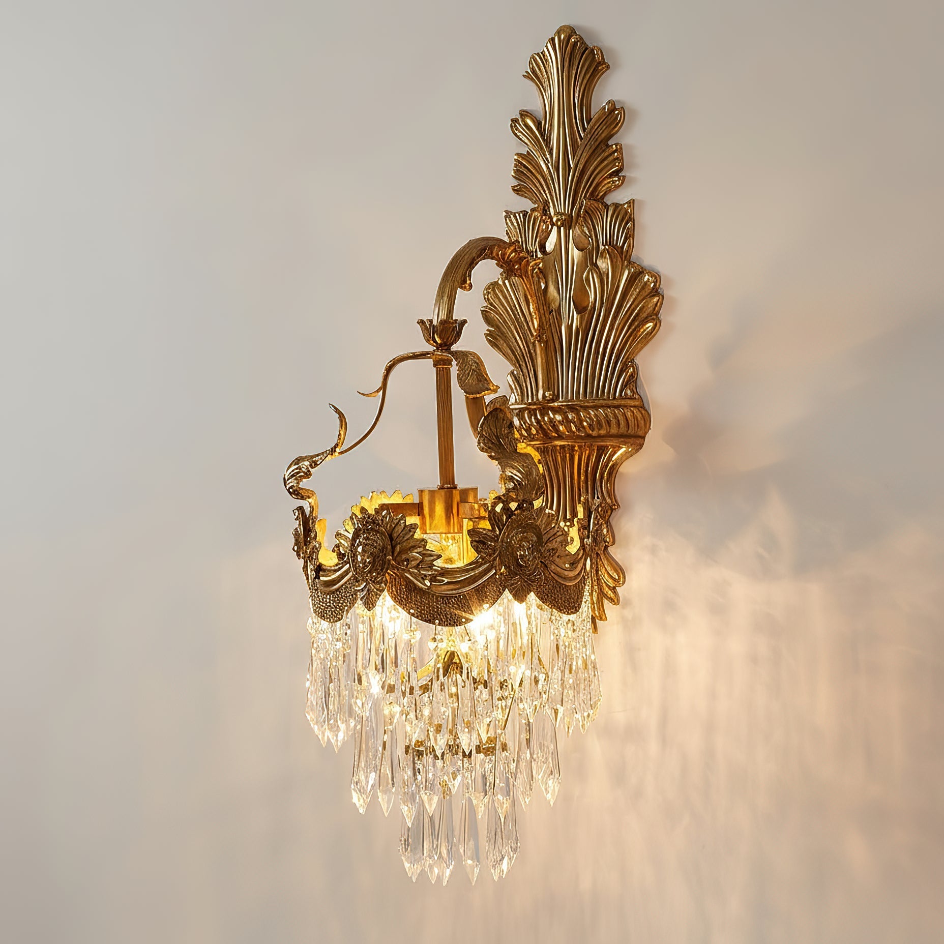 Cylora Mesas Brass Wall Lamp