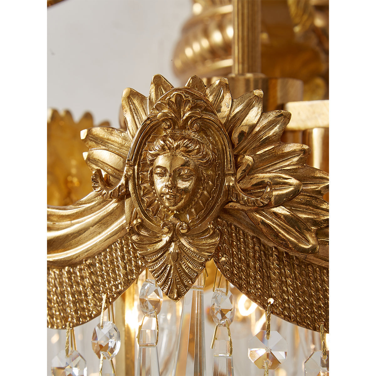 Cylora Mesas Brass Wall Lamp