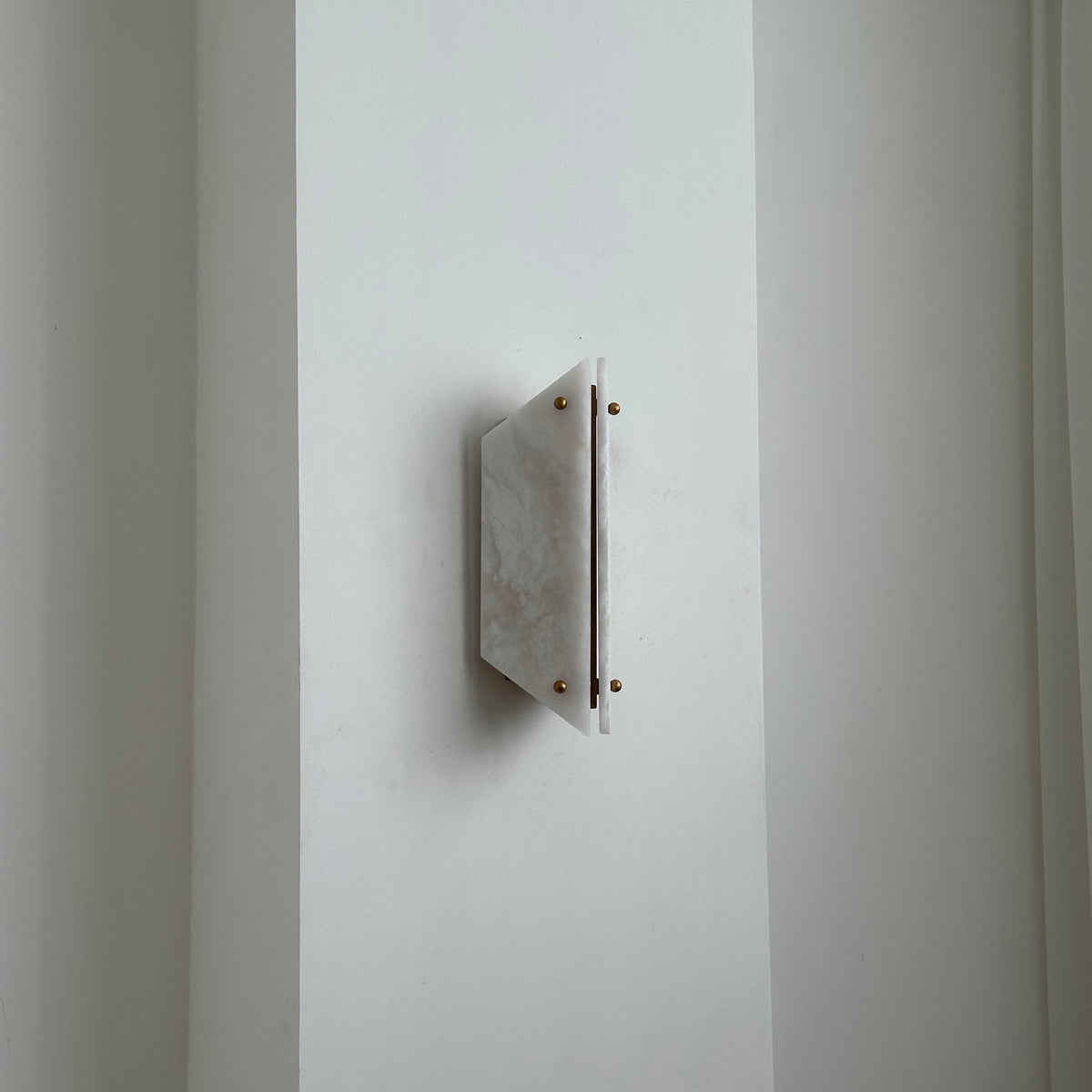 Vivien Alabaster Stone Wall Lamp