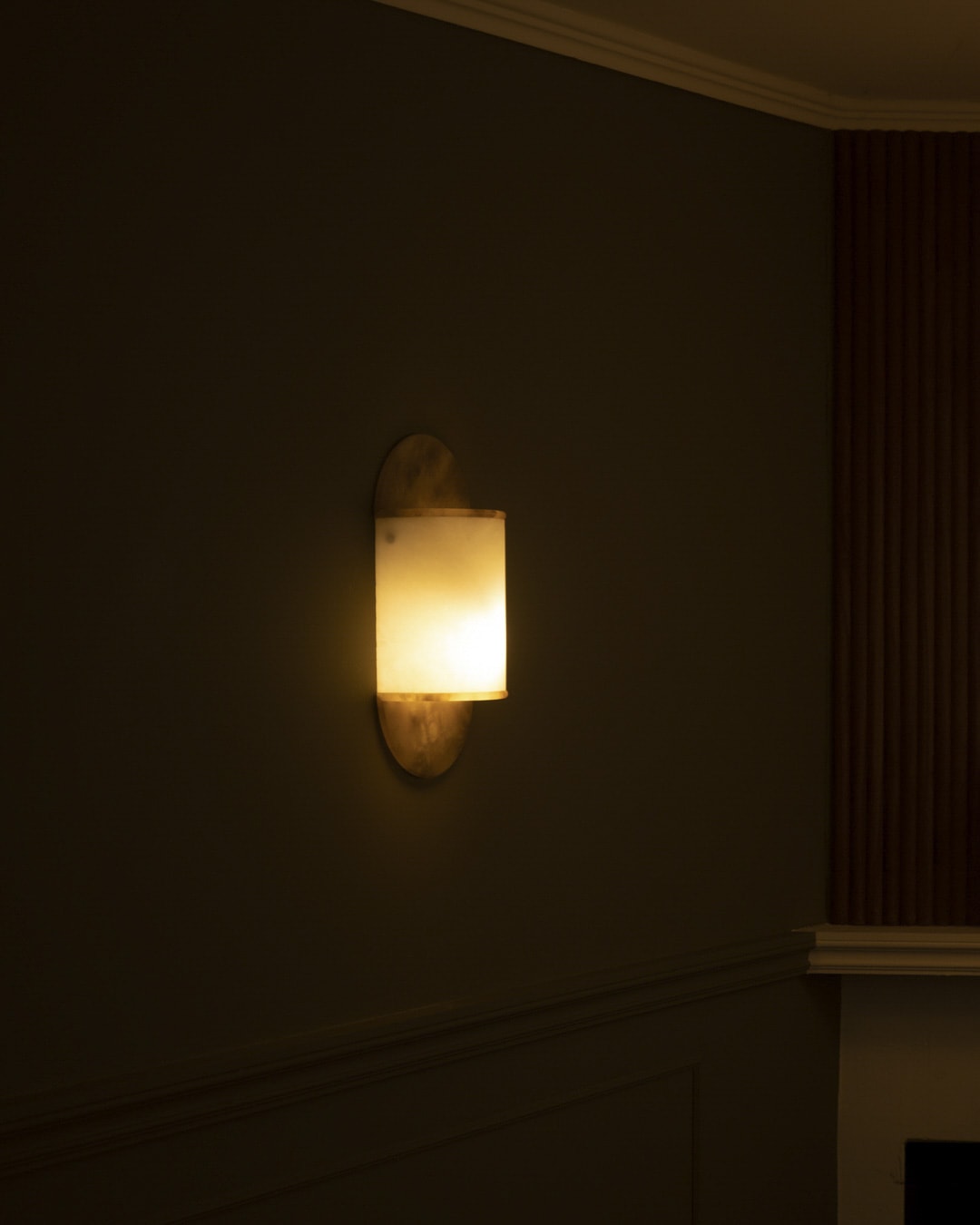 Pilolo Alabaster Wall Light